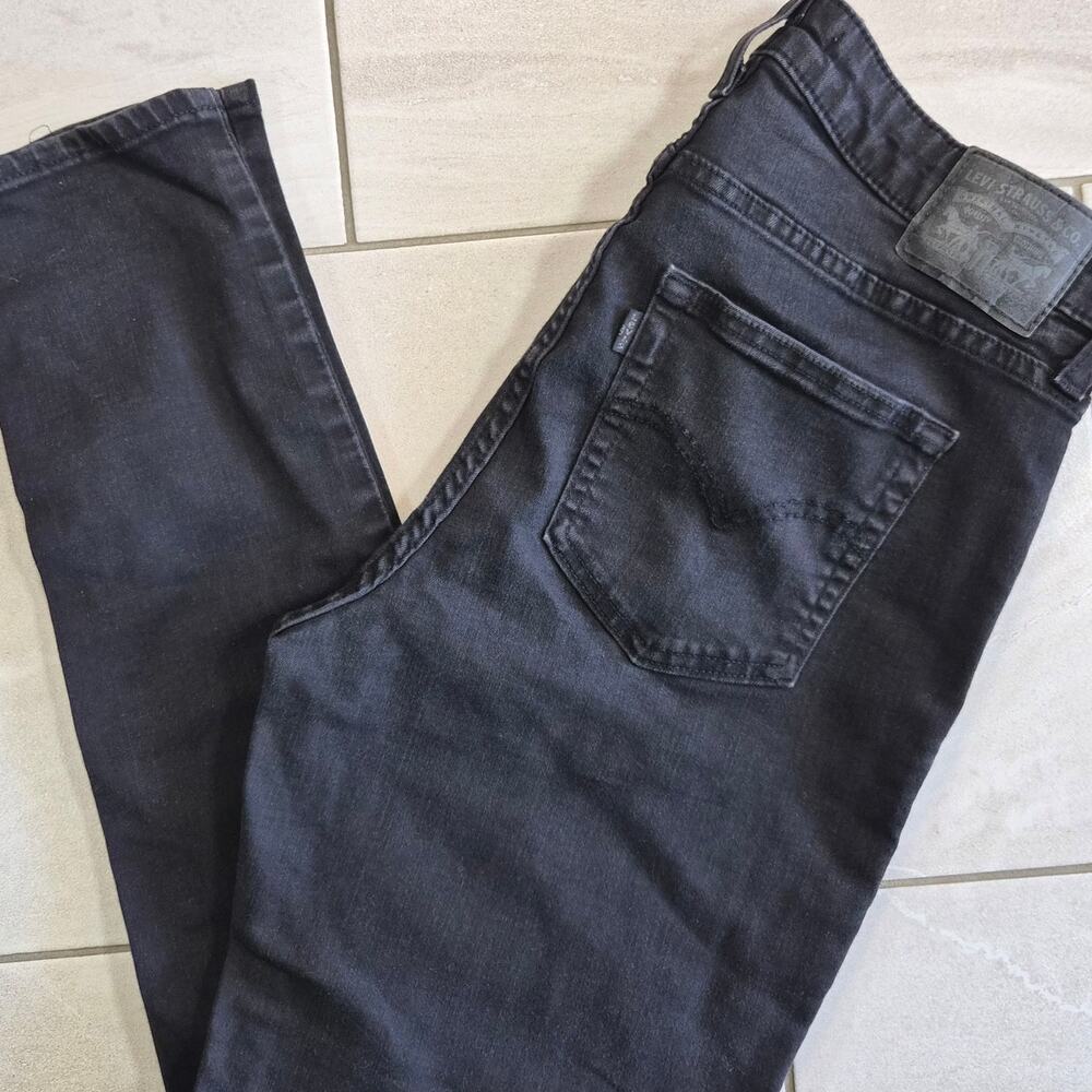 Women's Levi Size 31 Jeans